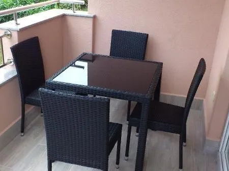 In With Seaview, Balcony, Air Condition, Wifi Malinska