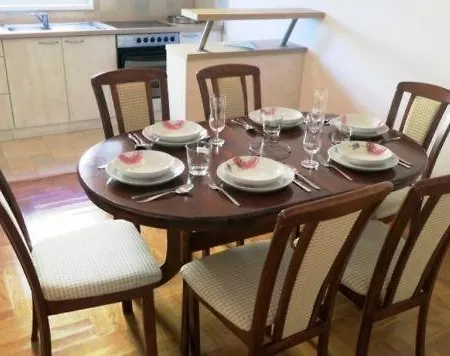 In With Seaview, Balcony, Air Condition, Wifi Malinska